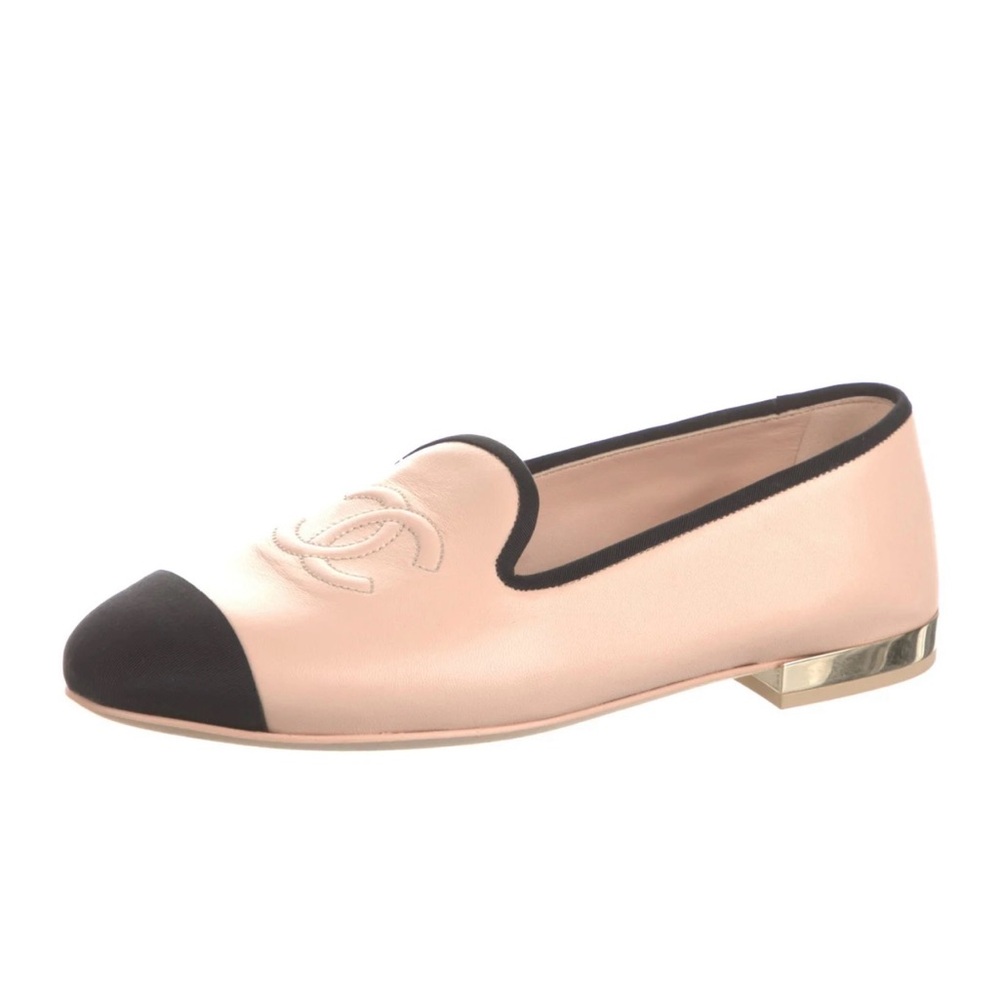 CHANEL CC LOGO LOAFERS